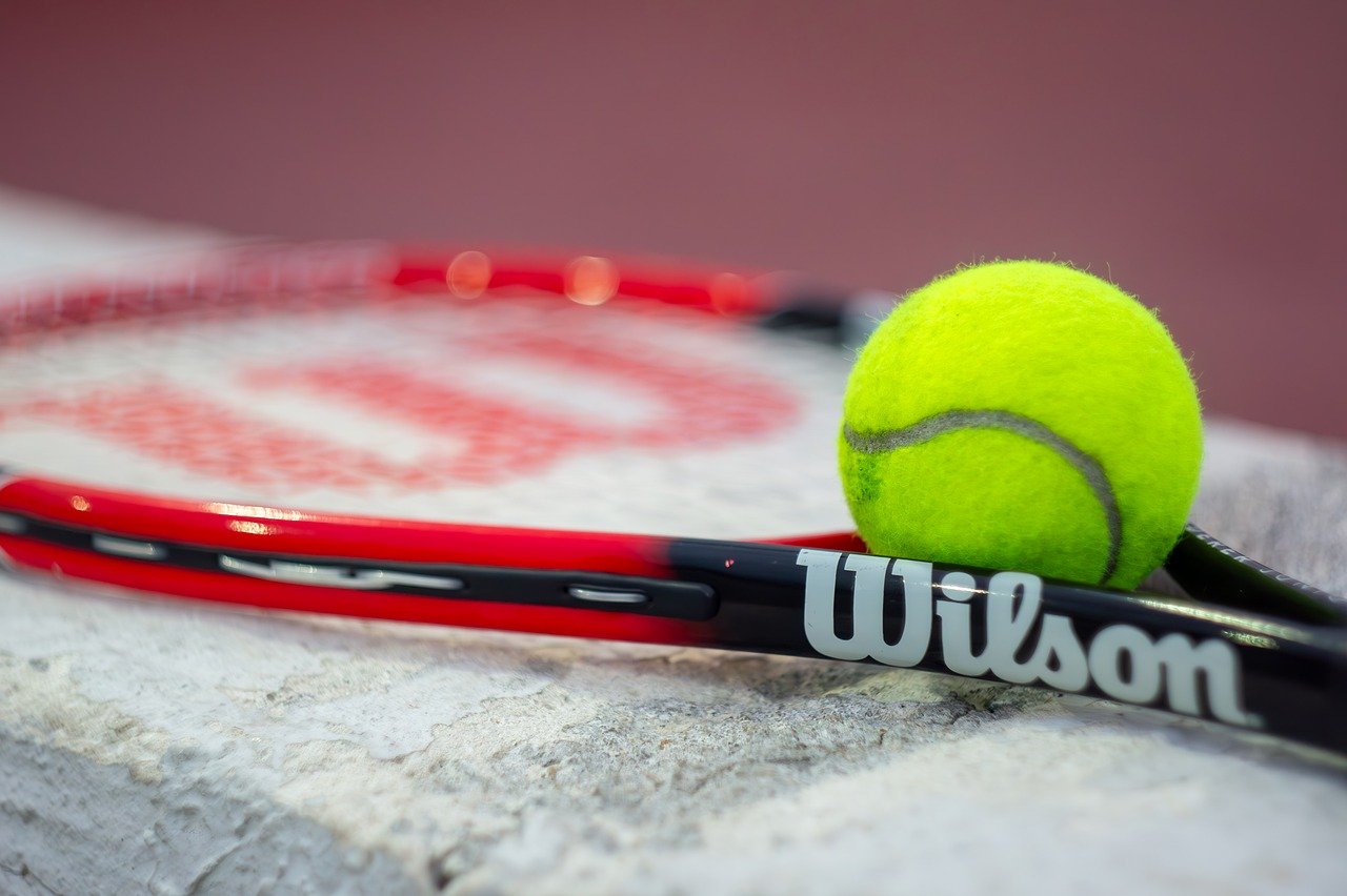 테니스 스폰서쉽과 브랜드 사진