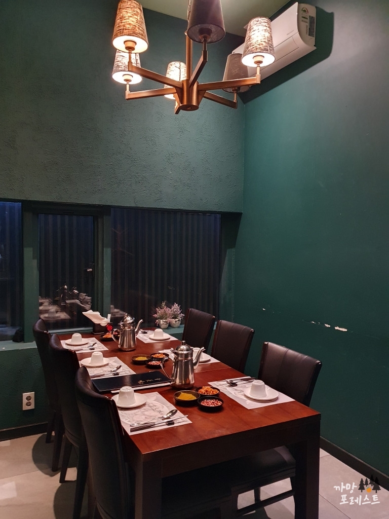 천미미 신사역 내부