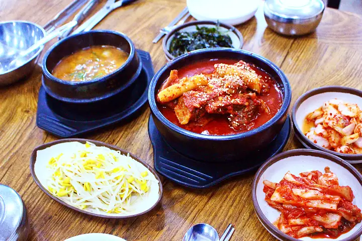 생방송오늘저녁 창원 안민동 매운 소갈비찜 백반 갈비탕 맛집 추천