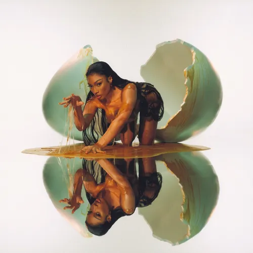 Megan Thee Stallion의 &quot;Mamushi (Feat. Yuki Chiba)&quot; 앨범 표지