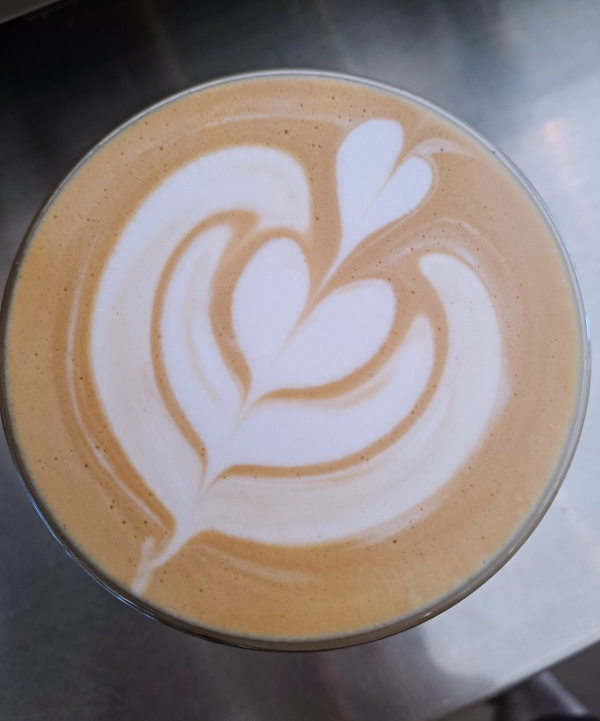 라떼아트 밀어넣기