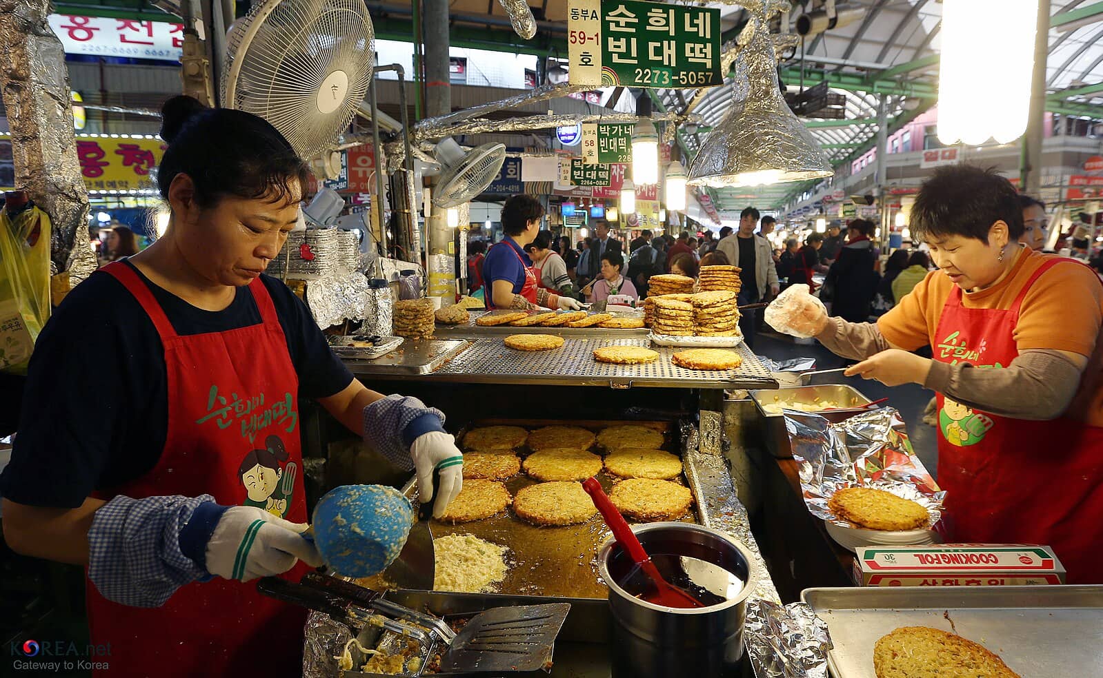 외국인들이 사랑하는 한국 길거리 음식 TOP 10