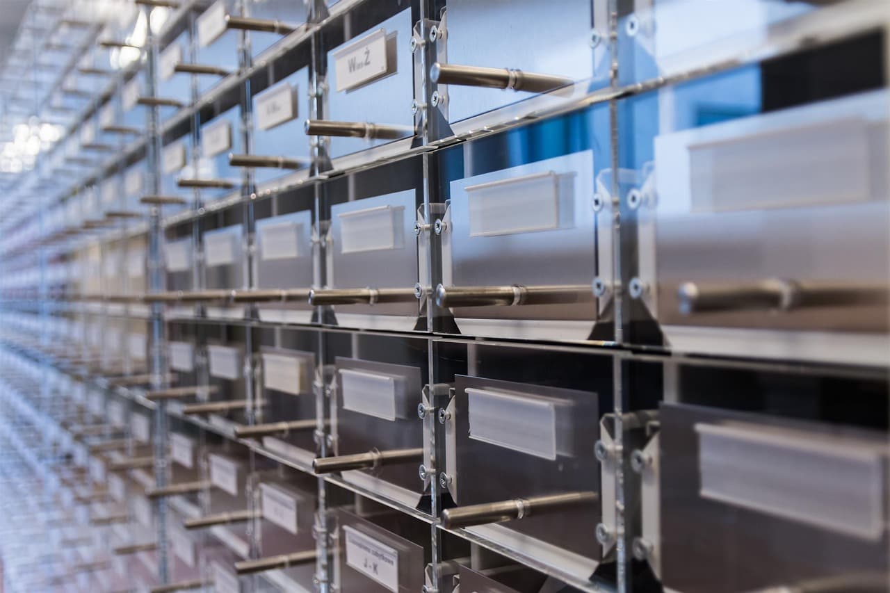 자동화 시스템과 인공지능의 도서관 적용 사례