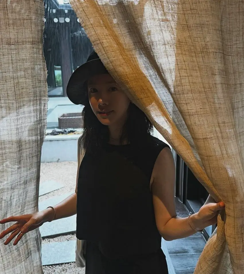 한지민 최정훈