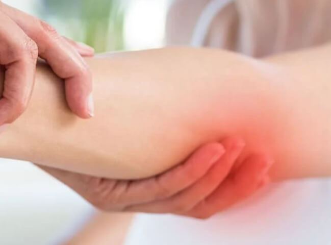 팔꿈치가 아플때