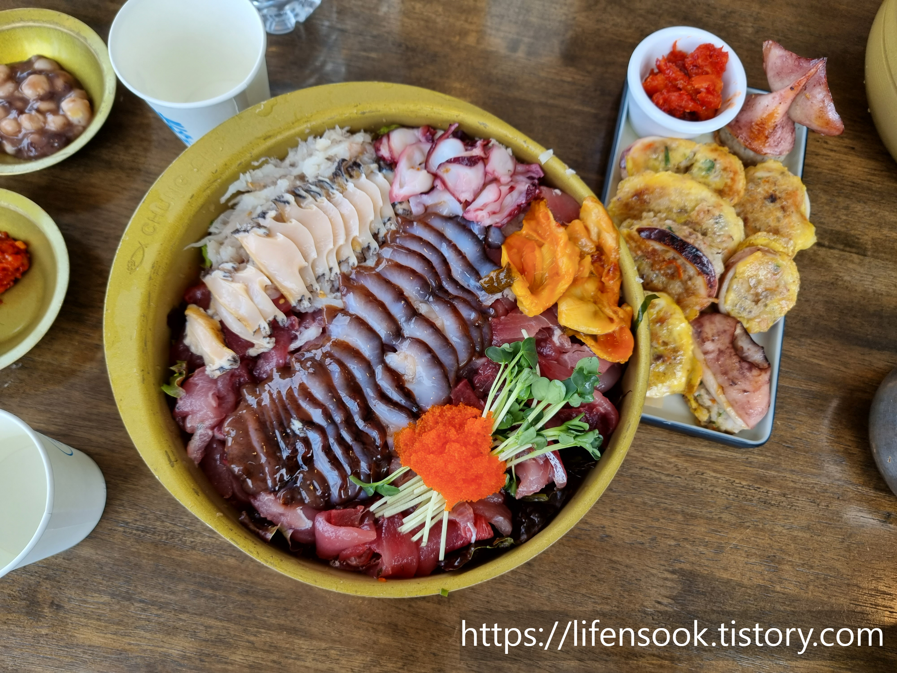 해전물회와 오징어순대