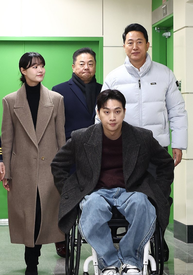 박위 홍보대사 사임, KTX CCTV 영상 논란과 자진 사퇴 배경 정리 참고 이미지 2