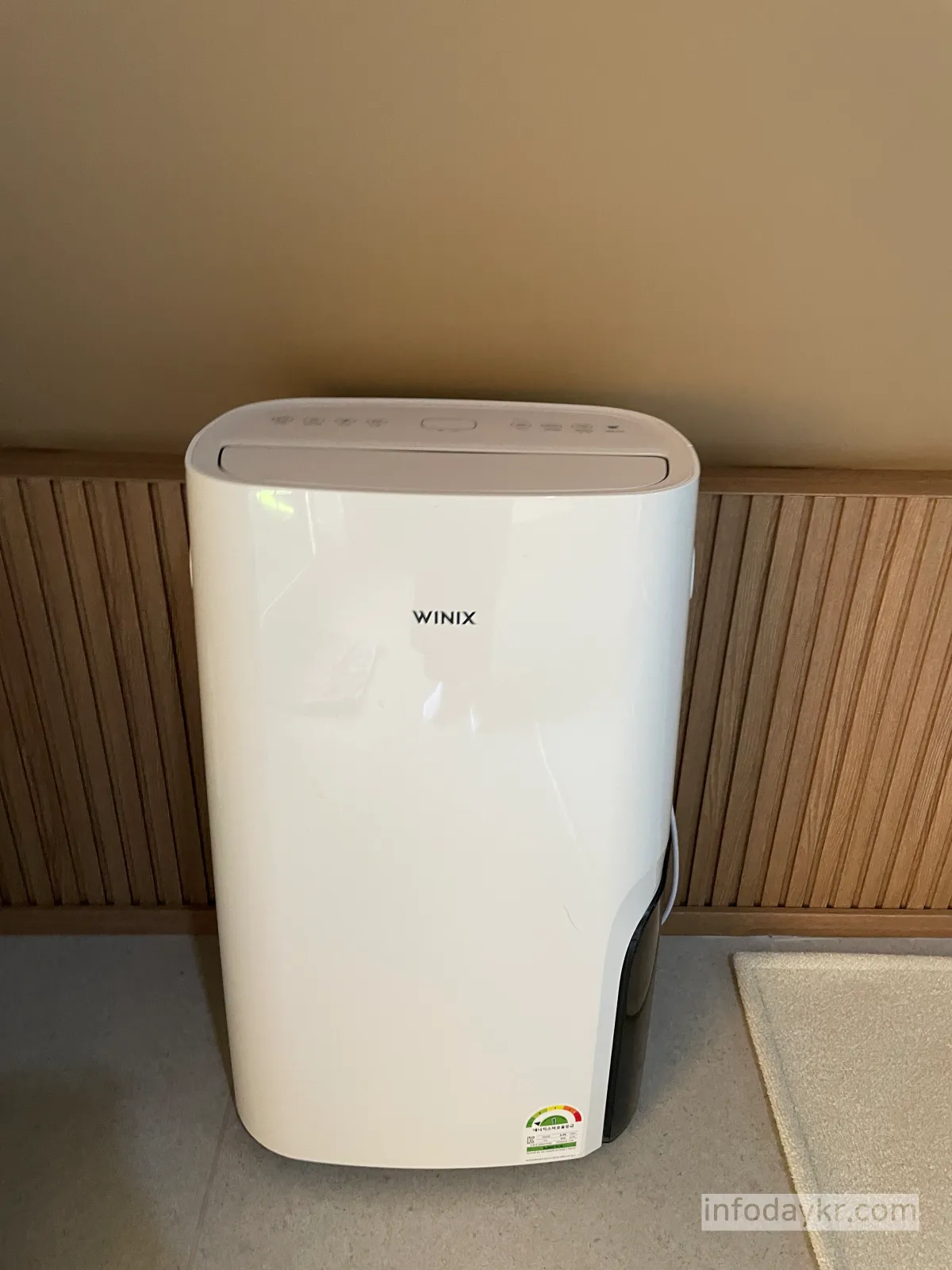 스윗피크닉-글램핑-내부-제습기