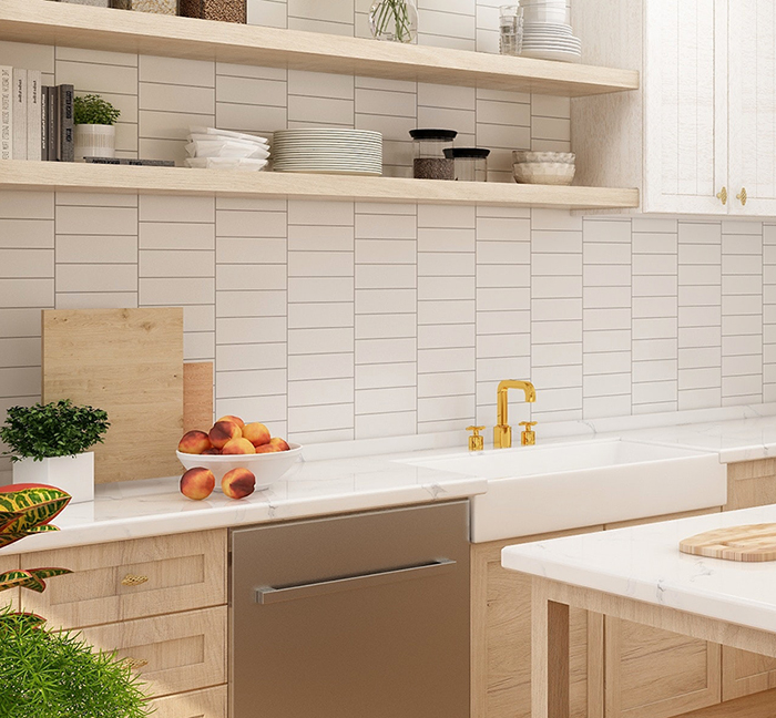 나무도마가 놓여져 있는 주방 모습