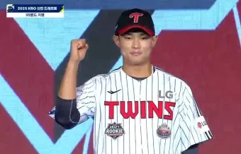LG 신인 김영우 엘지 김영우 선수 전력 홈런 루키_8