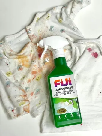 피지 얼룩 식초 분무 후 주방타월로 눌러 빼는법_39