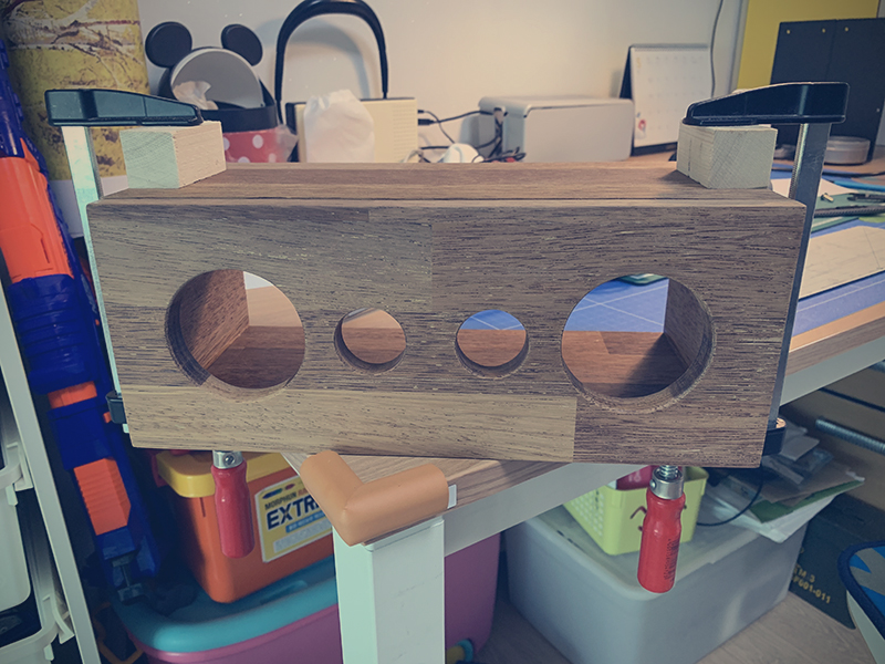 집성목 홀 가공