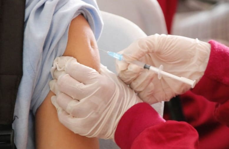 충격! 백신 미접종자가 접종자보다 코로나 양성률 낮게 나와 VIDEO:New Data from Walgreens Reveals Unvaccinated Have the Lowest Positivity Rate for COVID