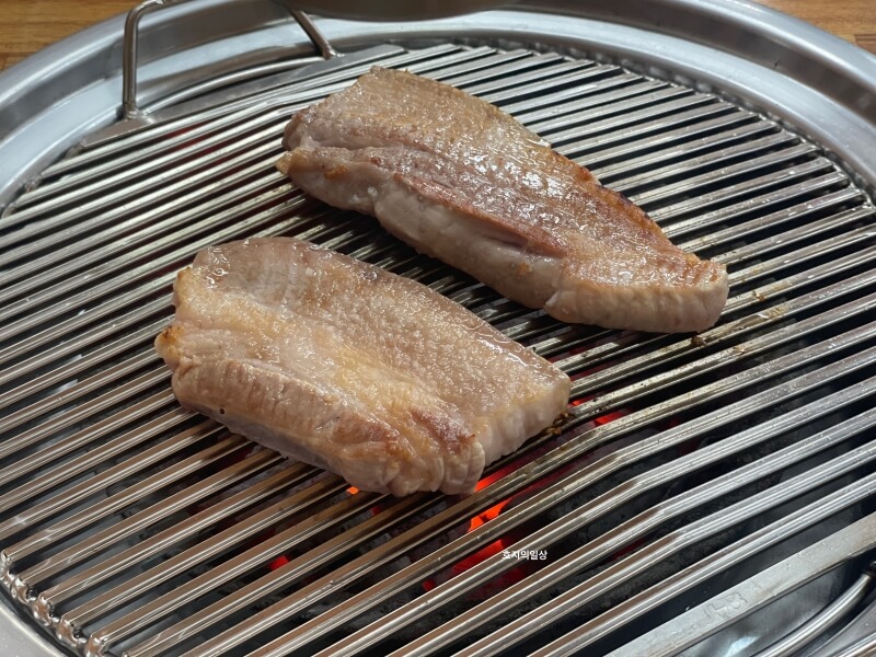 수원 맛집 동수원소금구이 인생 오겹살 - 잘 구운 고기