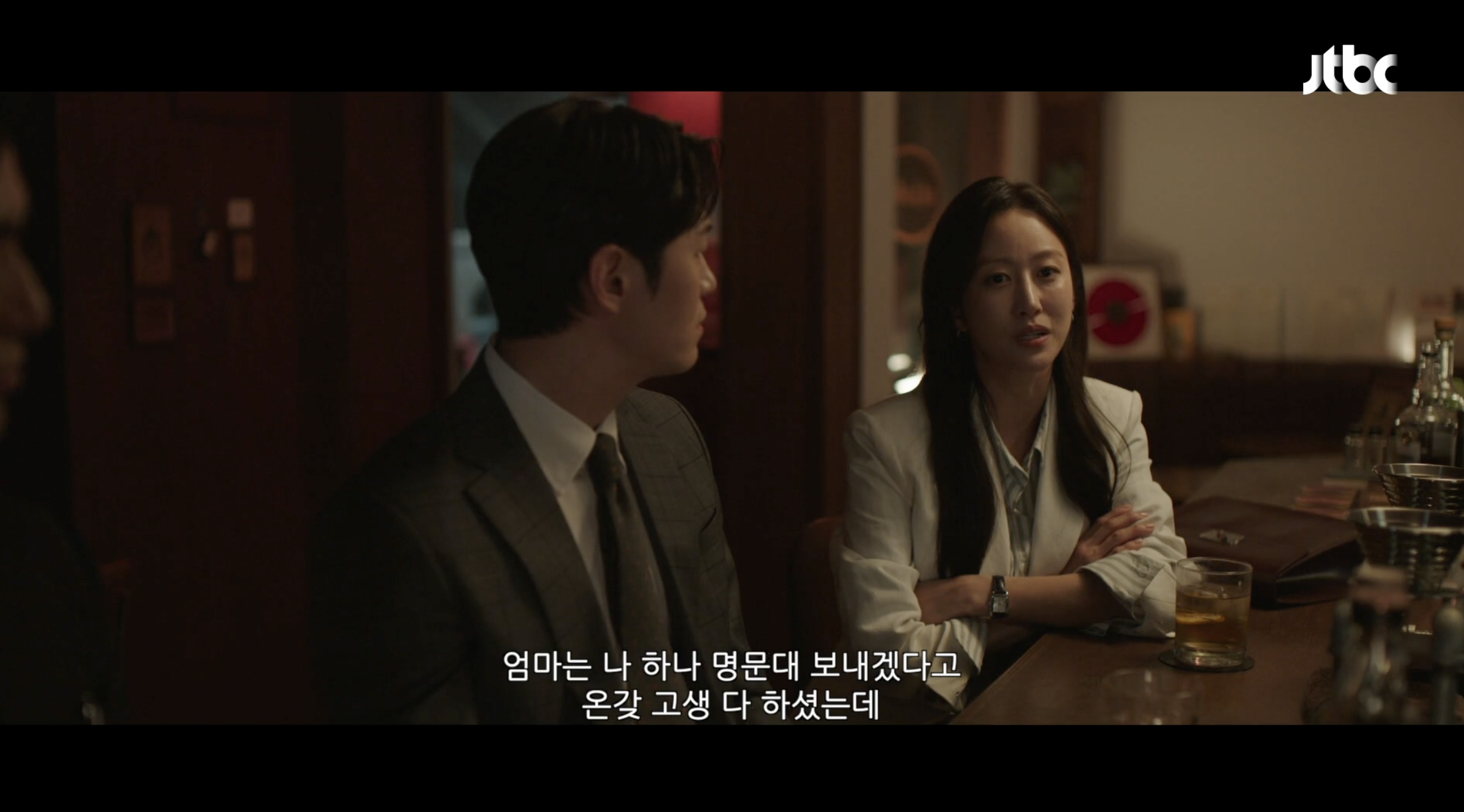 과거 시궁창 같던 전혜빈의 인생을 구원해 줬던 이진욱