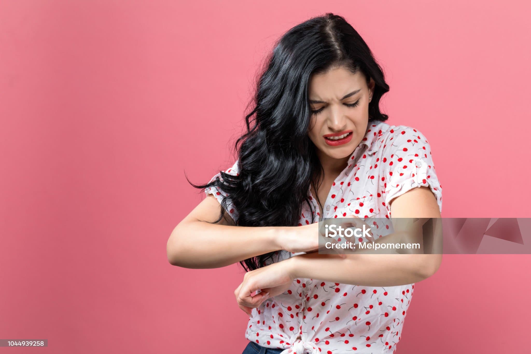 몸이 간지러운 이유&amp;#44; 헷갈리는 알레르기 vs 질환 차이