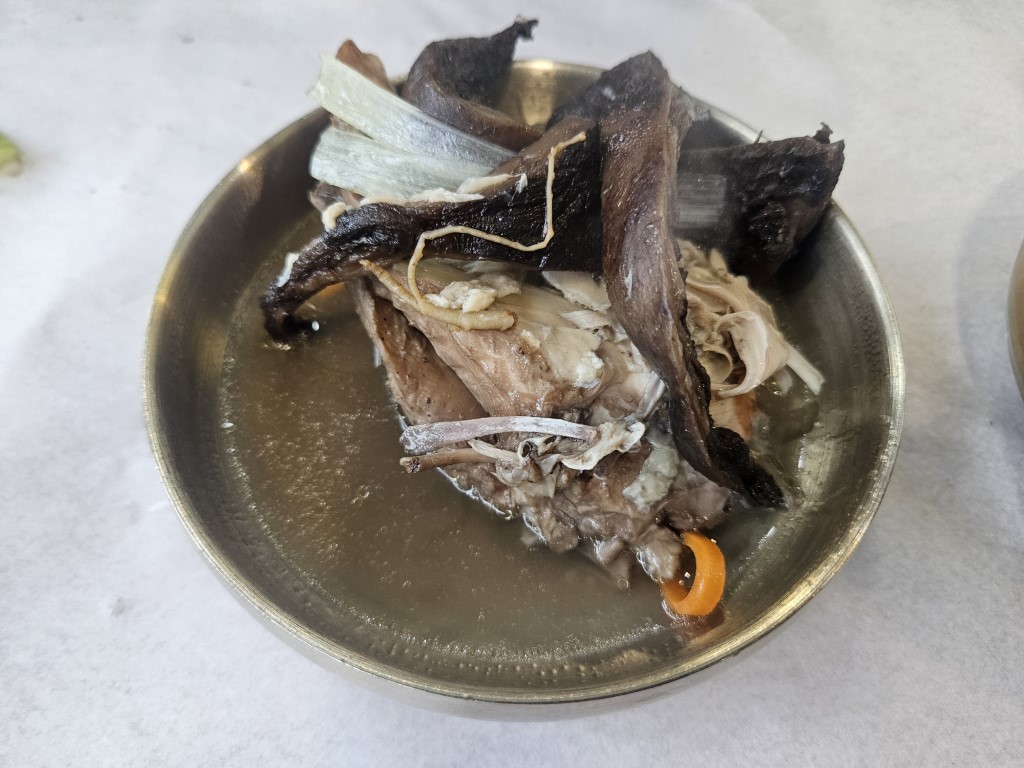 토종닭 능이백숙