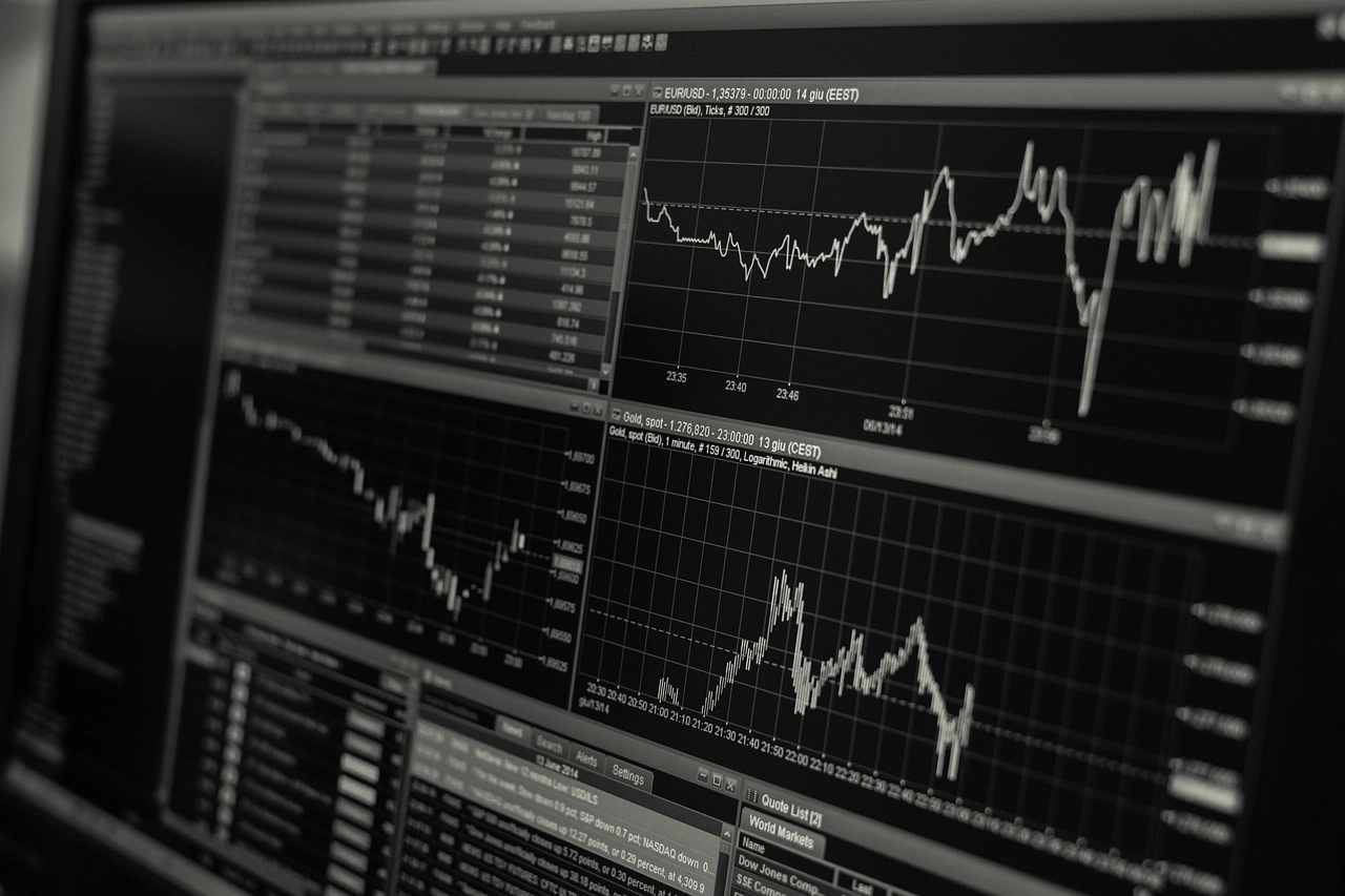 digital-economic-indicators-photos