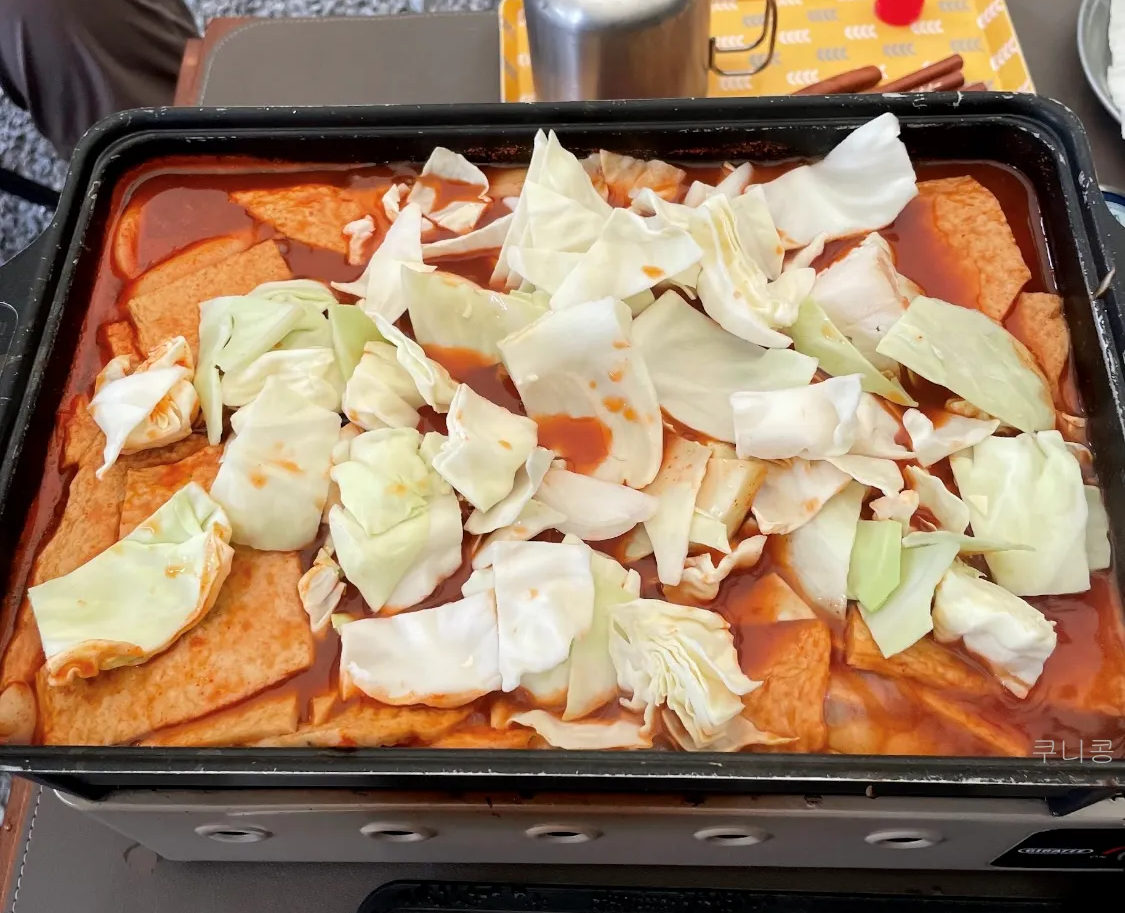 부모님과-4인-가족캠핑-자주-사용하는-캠핑용품-필수템-식기도구세트-구이바다-사용후기