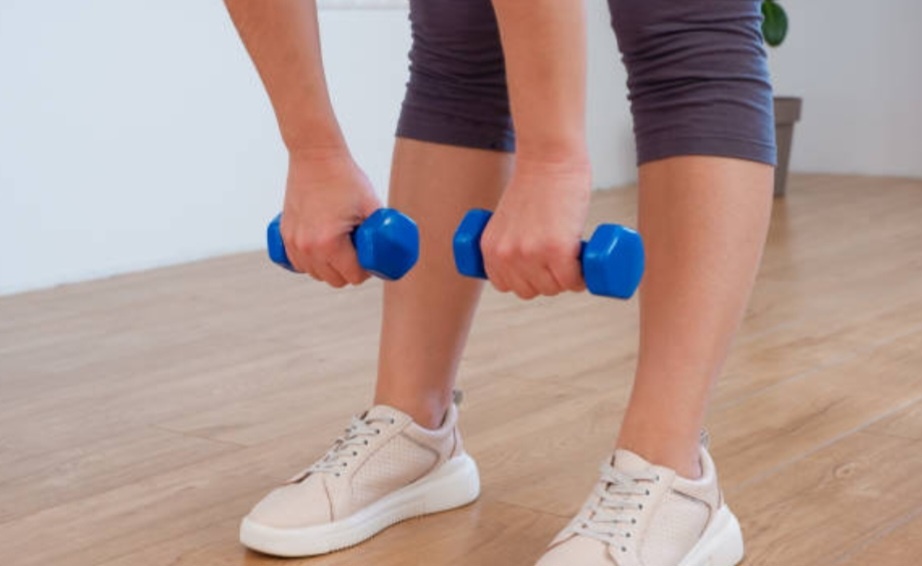 "홈트 운동 기구 추천 – 덤벨