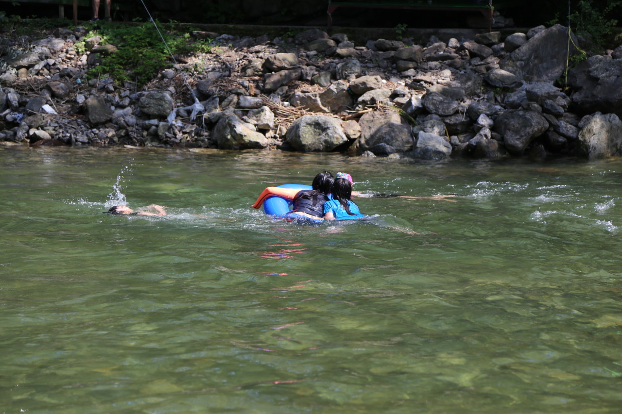 힐링별밤수목원캠핑장_계곡