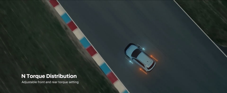 N 토크 배분 기능으로 앞뒤 구동력을 마음대로 주무릅니다(출처 :현대자동차 유튜브 채널).