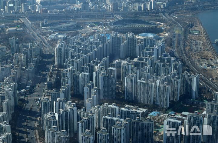 정부의 강력한 부동산 규제, 집값 상승 차단 해낼수 있나?