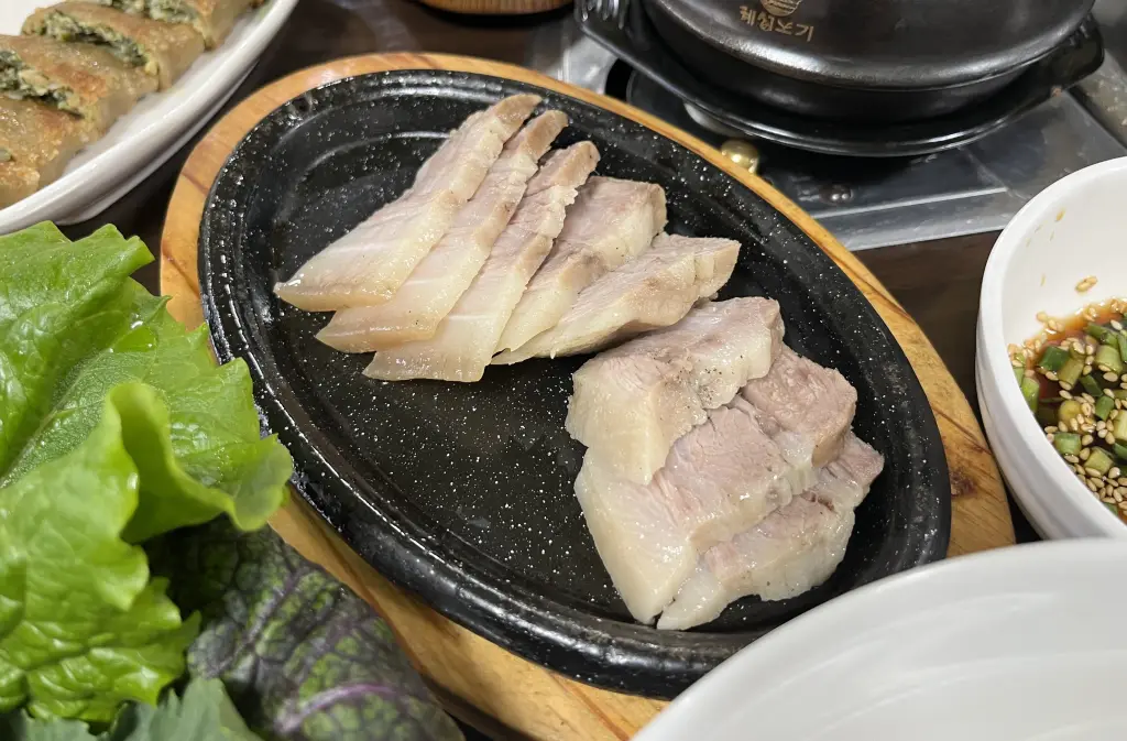 아침고요수목원-맛집-가평-잣두부전골