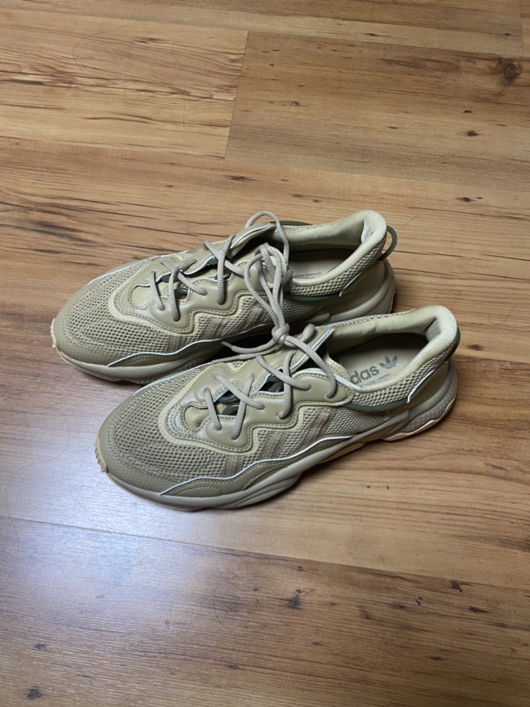 아디다스 오즈위고 베이지 GY3251