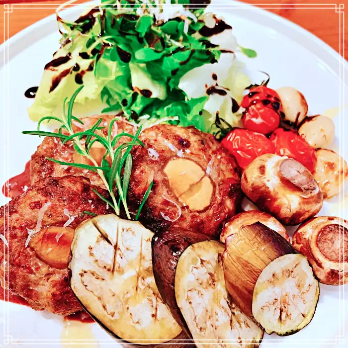 고두심이 좋아서 부여 백마강 표고버섯 묵삼합 맛집