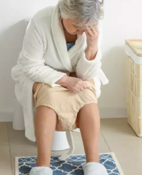 노인&amp;#44; 성인 관장약 부작용 - 자주 쓰면 대장 기능이 떨어져 대변을 못봐요!