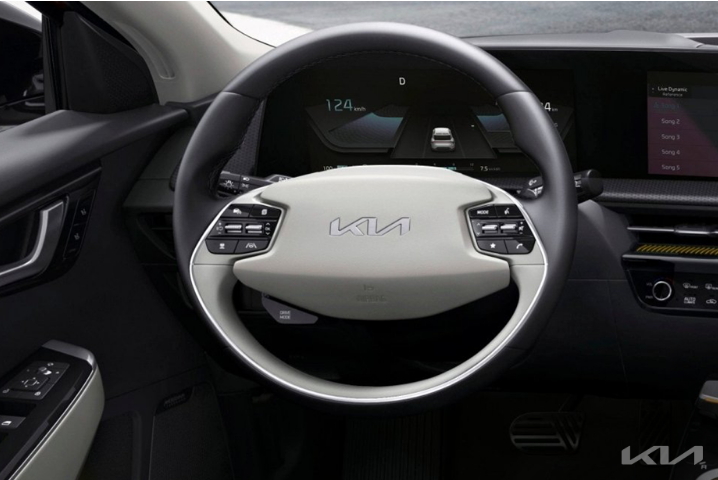 EV6실내