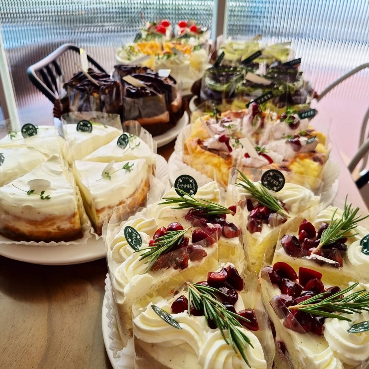 각종 조각케이크 사진