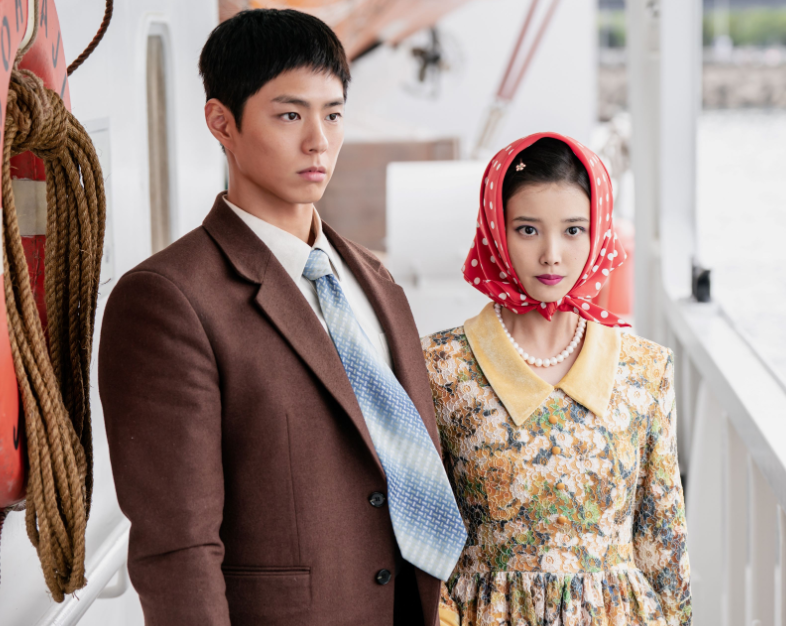 폭싹 속았수다의 등장인물 오애순역할의 아이유 와 강관식역의 박보검