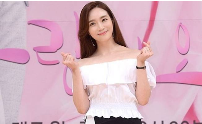 이민영 부친상 연인 안형조 