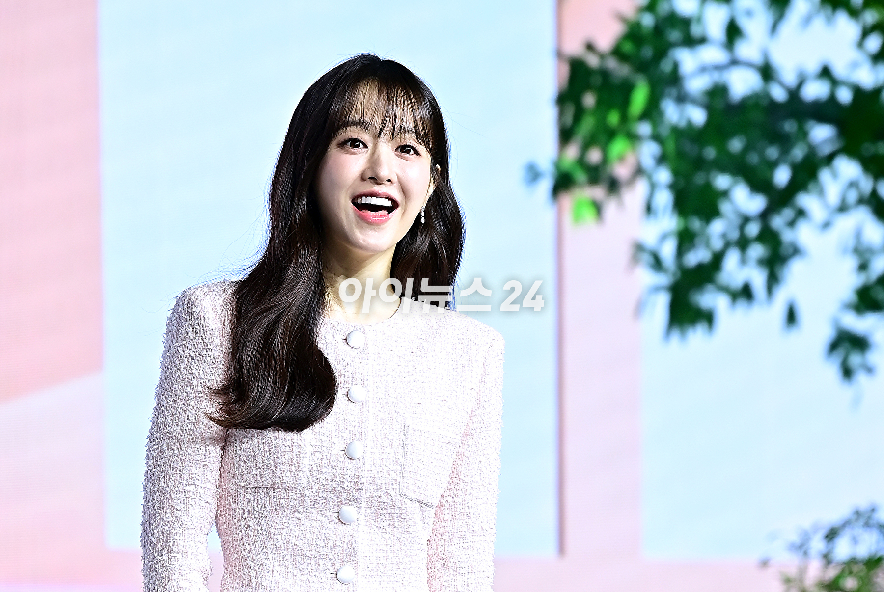 배우 박보영이 1일 오전 서울 종로구 JW 메리어트호텔 동대문 스퀘어에서 열린 넷플릭스 &#39;정신병동에도 아침이 와요&#39; 제작발표회에서 포토타임을 갖고 있다. [사진=곽영래 기자]
