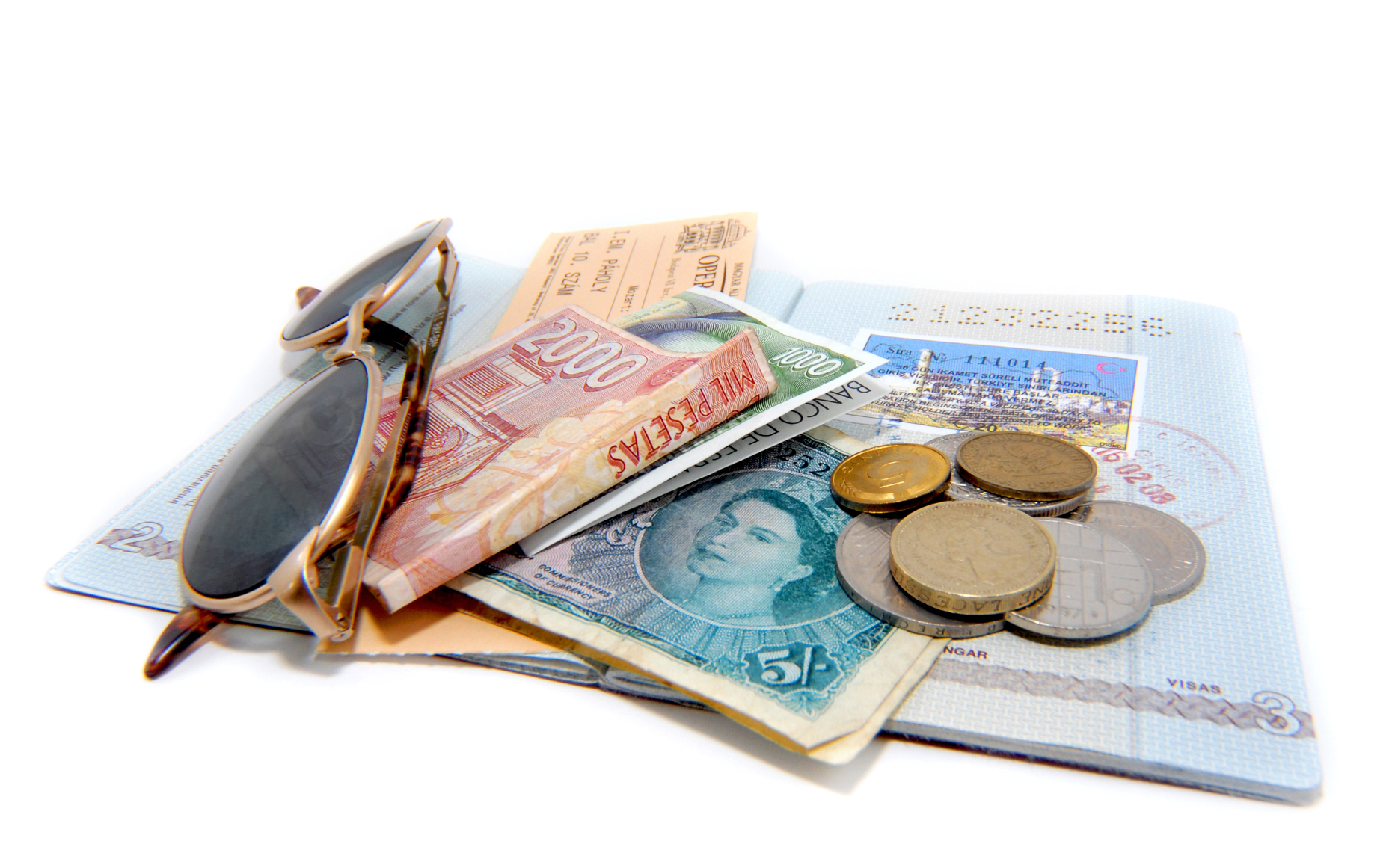 각국의 지폐와 동전들