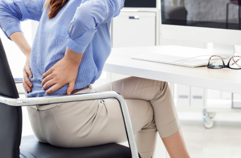 왼쪽 등쪽 통증