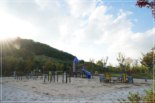 청라해변공원캠핑장-놀이터