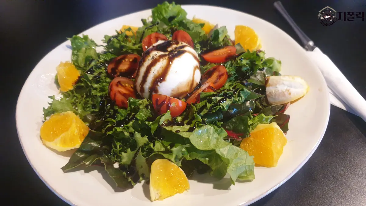 럭키어스-샐러드-부라타치즈샐러드-18900원