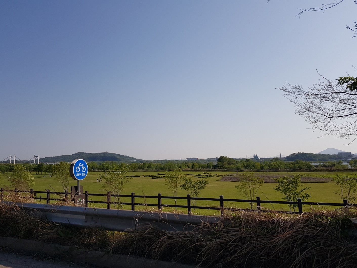 파주, 일산 방면 자유로에서 보는 행주나루터