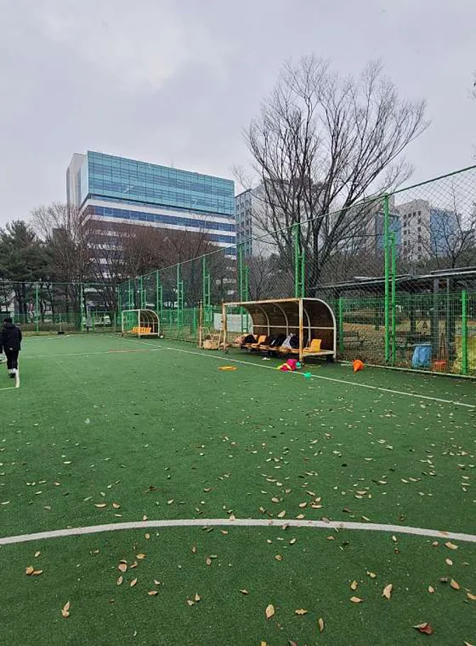 황새울공원