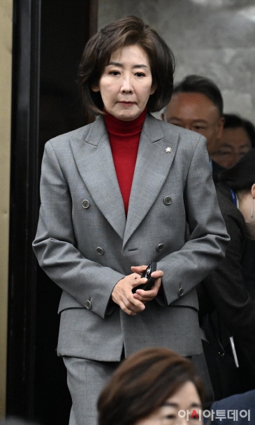 나경원 국회의원 프로필 빠루사건 나이 남편 김재호