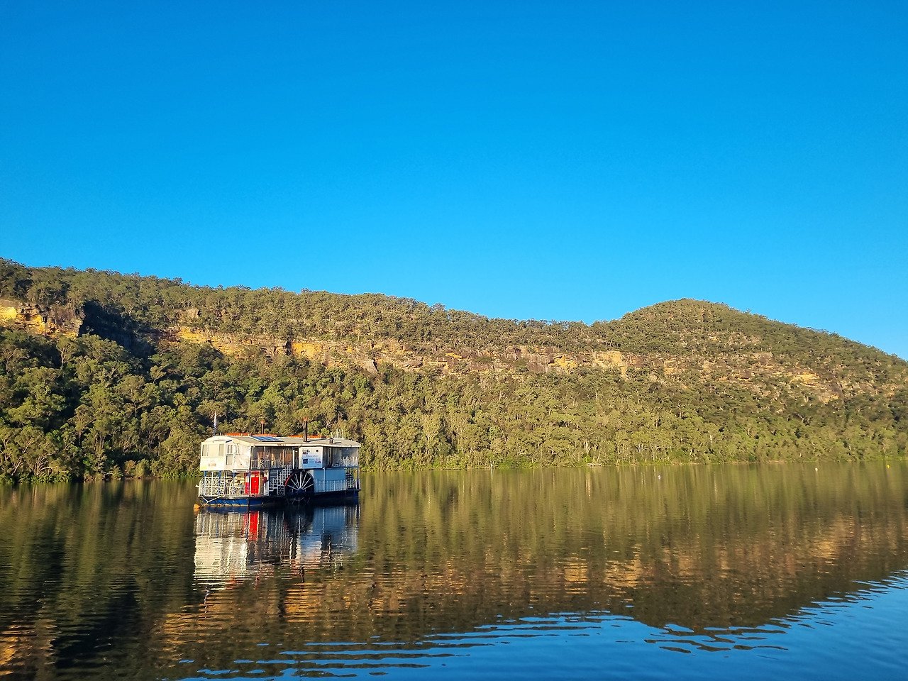Wisemans Ferry, a driving destination near Sydney