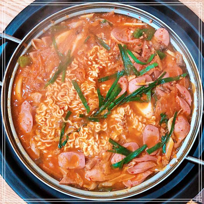 이만기 동네한바퀴 용산, 이촌, 서빙고 2대째 이어오는 모둠 스테이크, 부대찌개 맛집