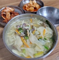 바지락칼국수