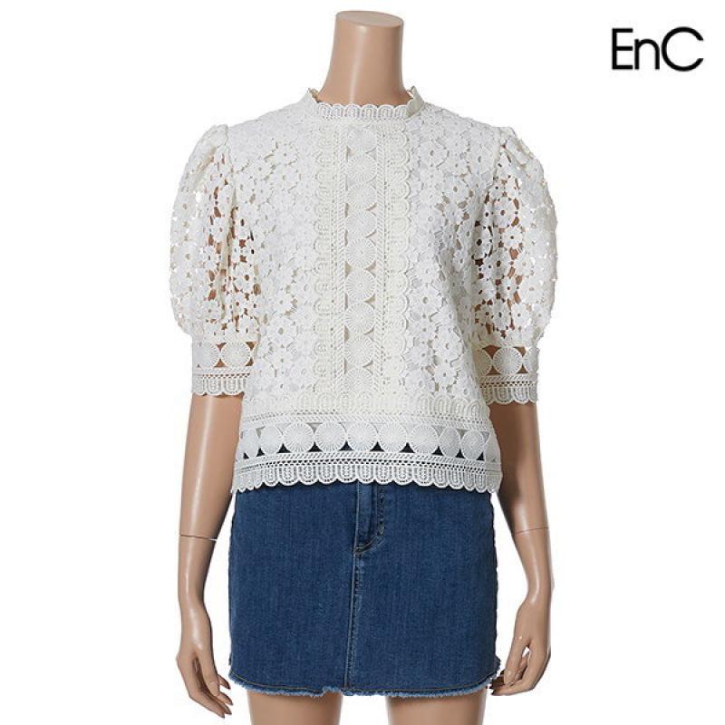 enc 이엔씨 플라워 레이스 펀칭 볼륨 블라우스 ENBA12427Z