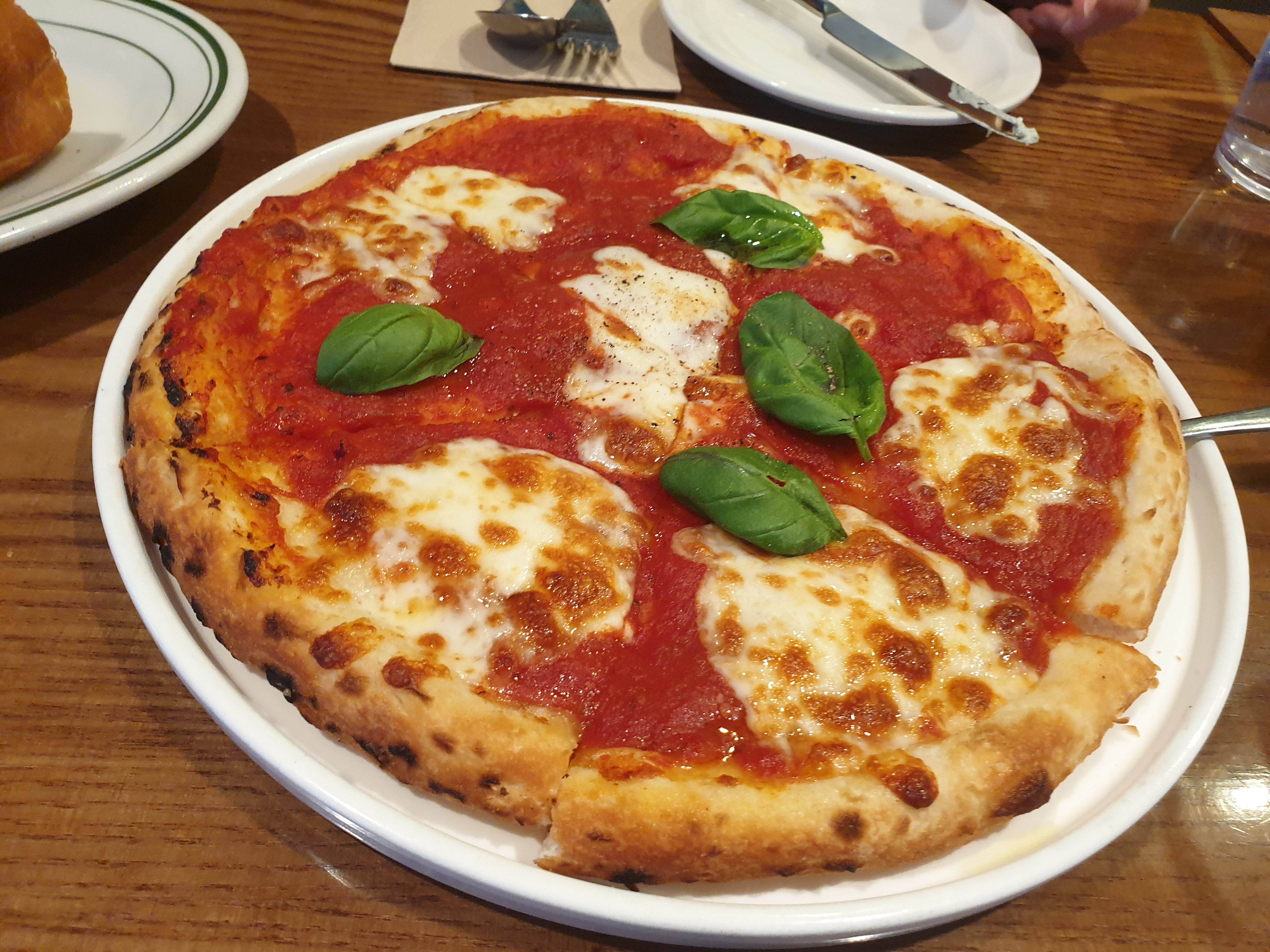 과천 부팔라 스테이크 하우스 피자