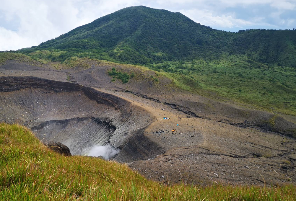 로콘산의 일부 분출구의 사진