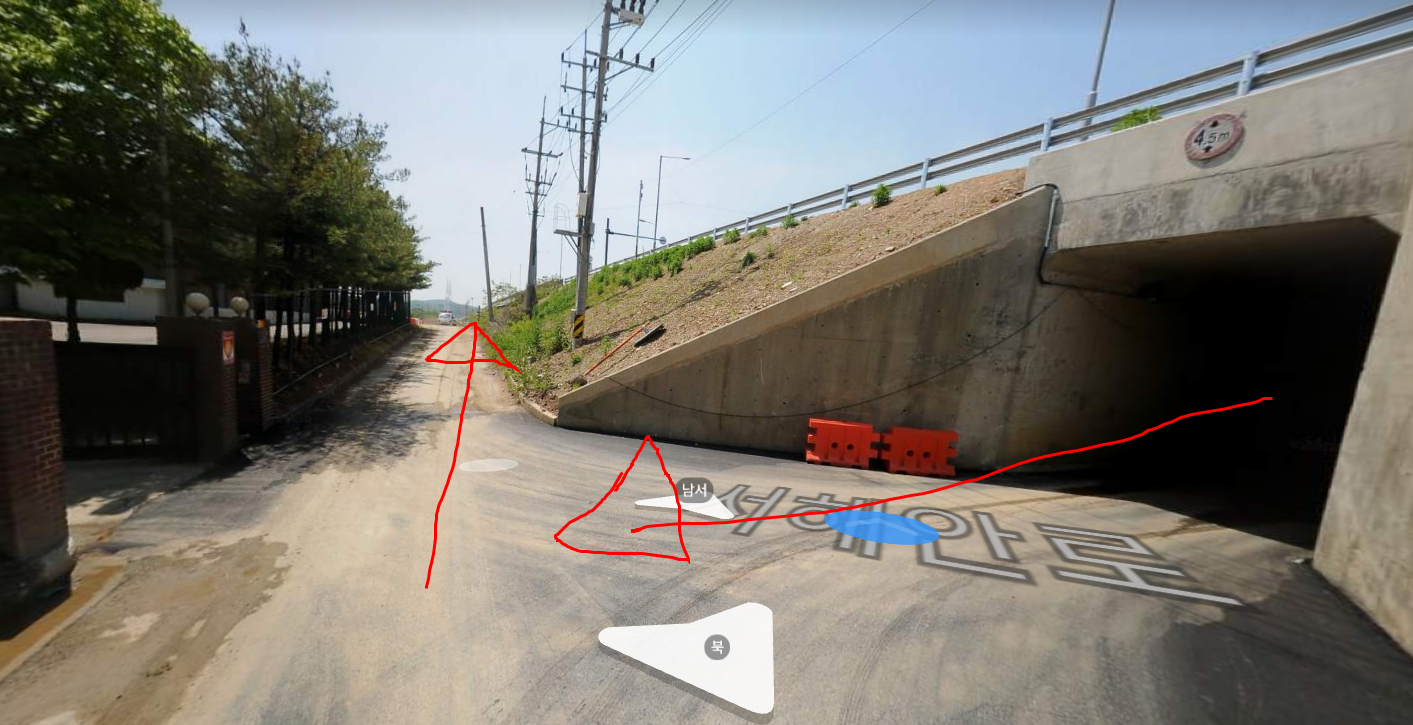 직진하면 미생의 다리 방향